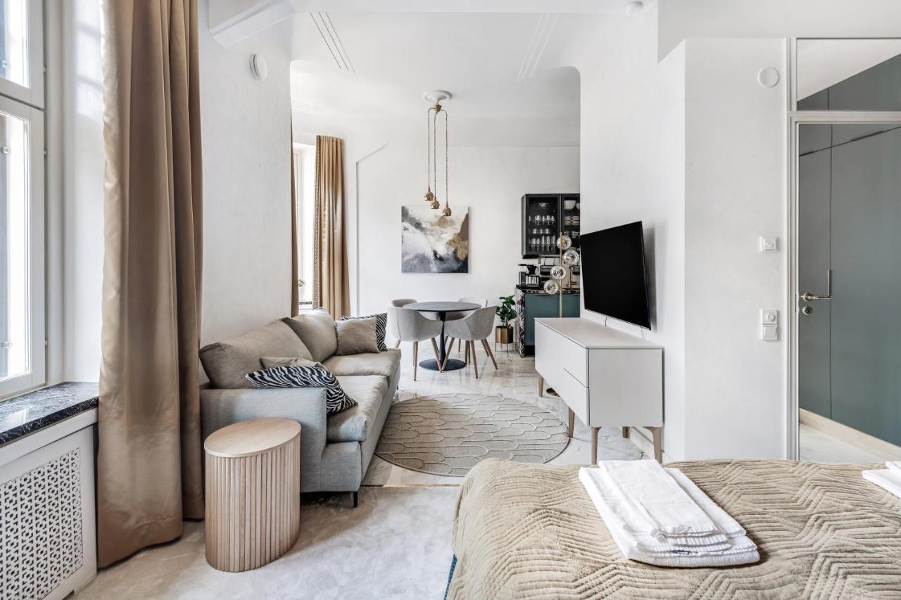 Wehost Marble And Brands In The Heart Of @vuorikatu 8 Apartment *
