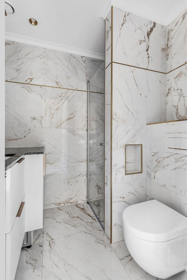Wehost Marble And Brands In The Heart Of @vuorikatu 8 * Helsinki